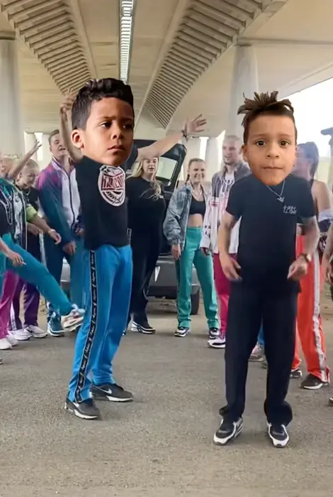 Piñata thumbnail image