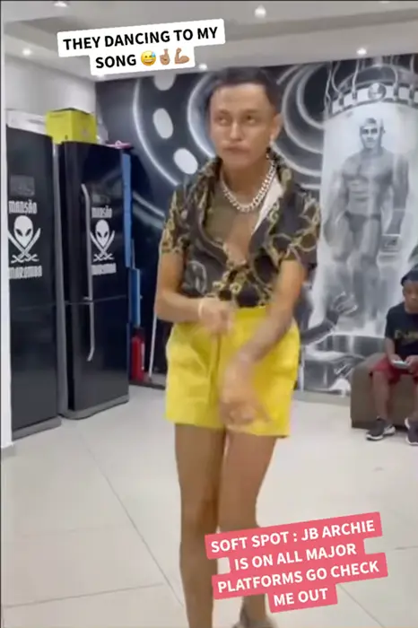 Piñata thumbnail image