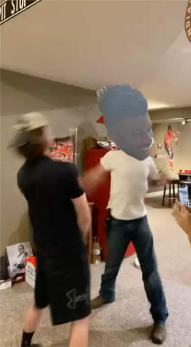 Piñata thumbnail image
