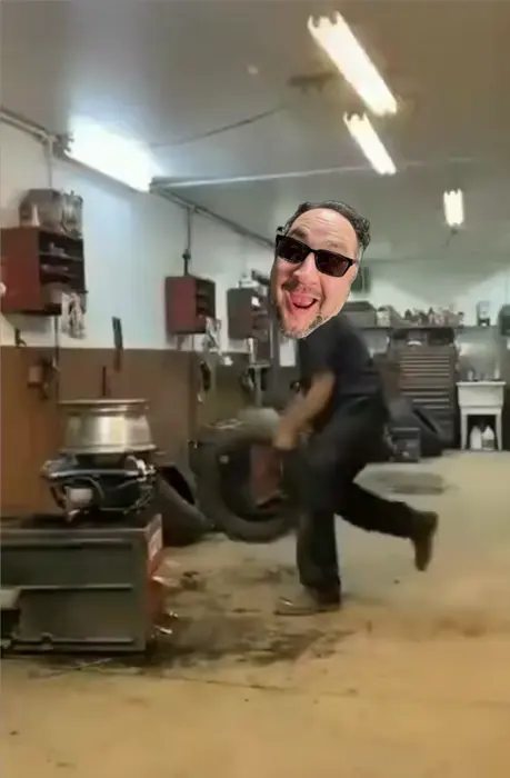 Piñata thumbnail image