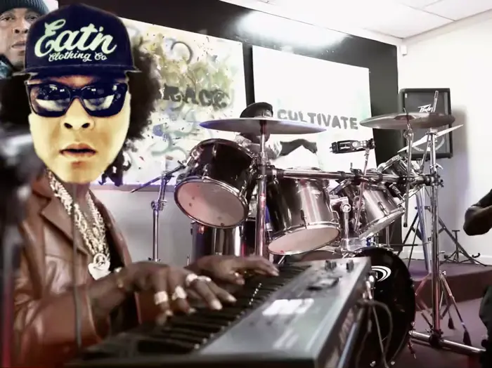 Piñata thumbnail image