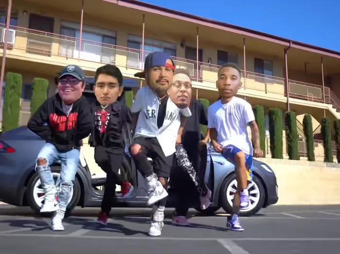 Piñata thumbnail image