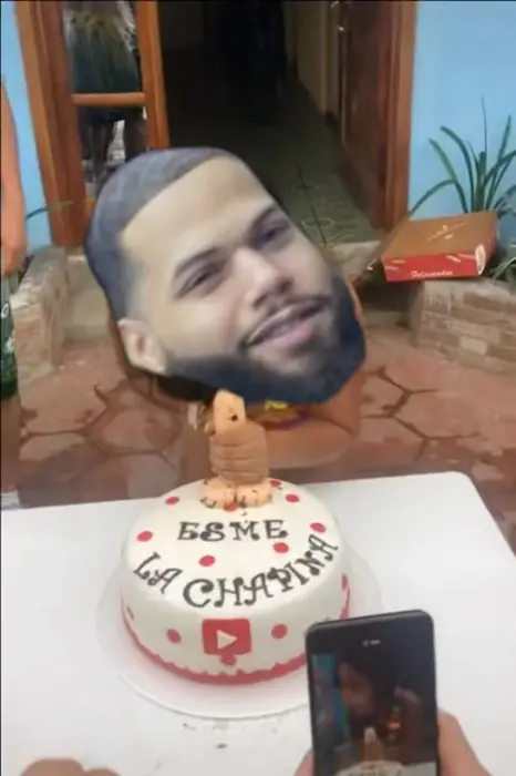 Piñata thumbnail image