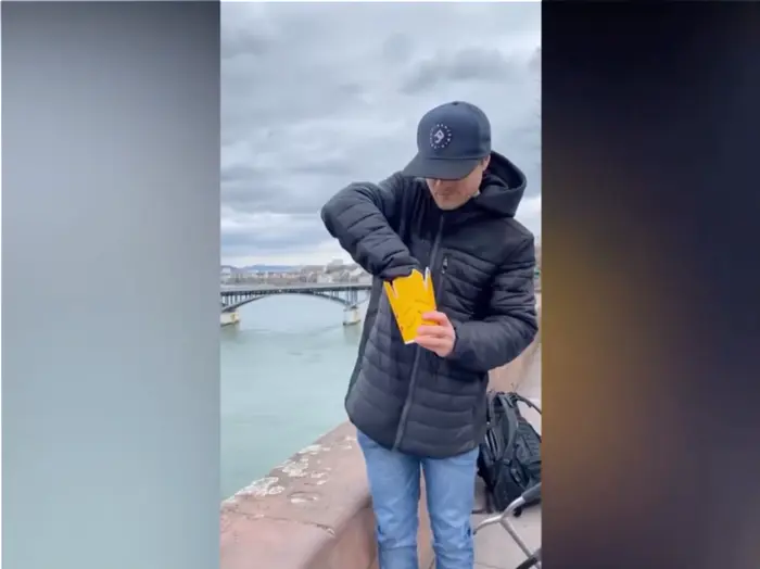 Piñata thumbnail image