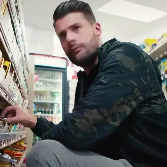 It is him meme | Seth Da Magical Elf “it’s him” | image tagged in memes | made with Piñata Farms meme generator