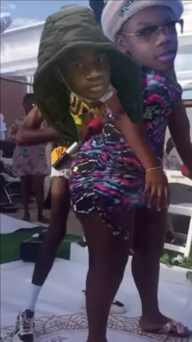 Piñata thumbnail image