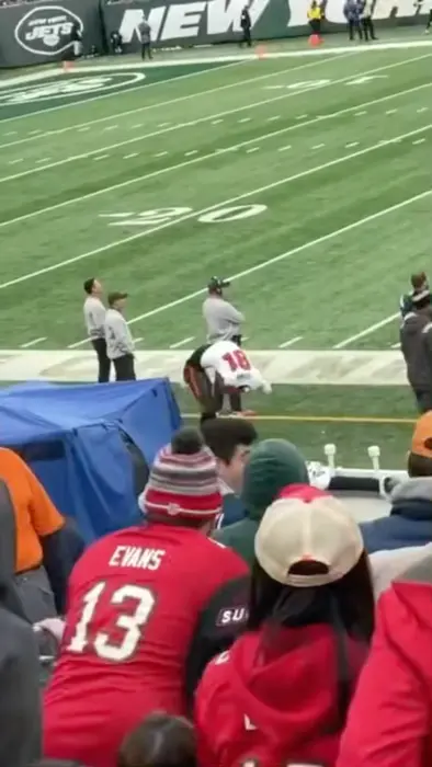 Antonio Brown walks off field and quits meme | image tagged in memes | made with Piñata Farms meme generator