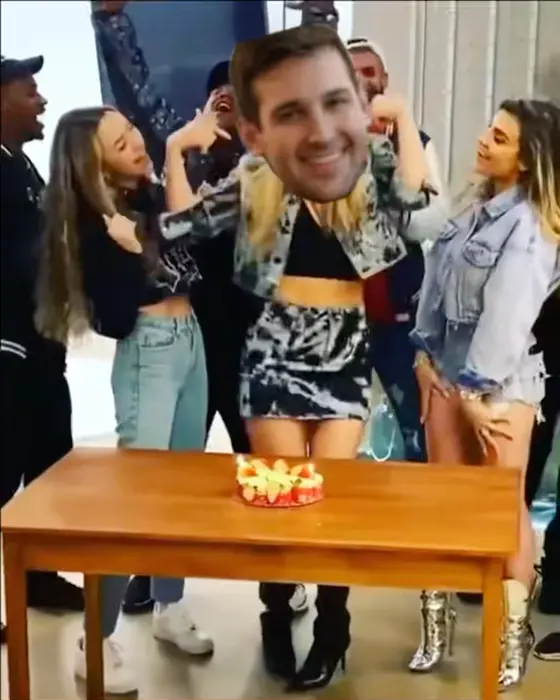 Piñata thumbnail image