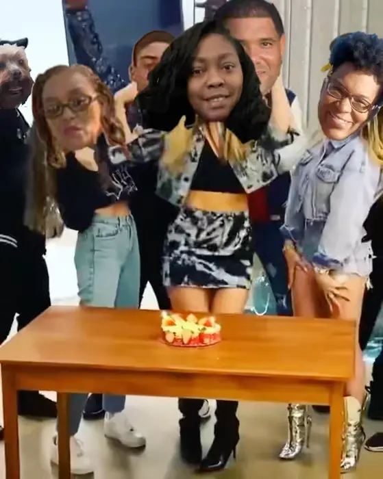 Piñata thumbnail image