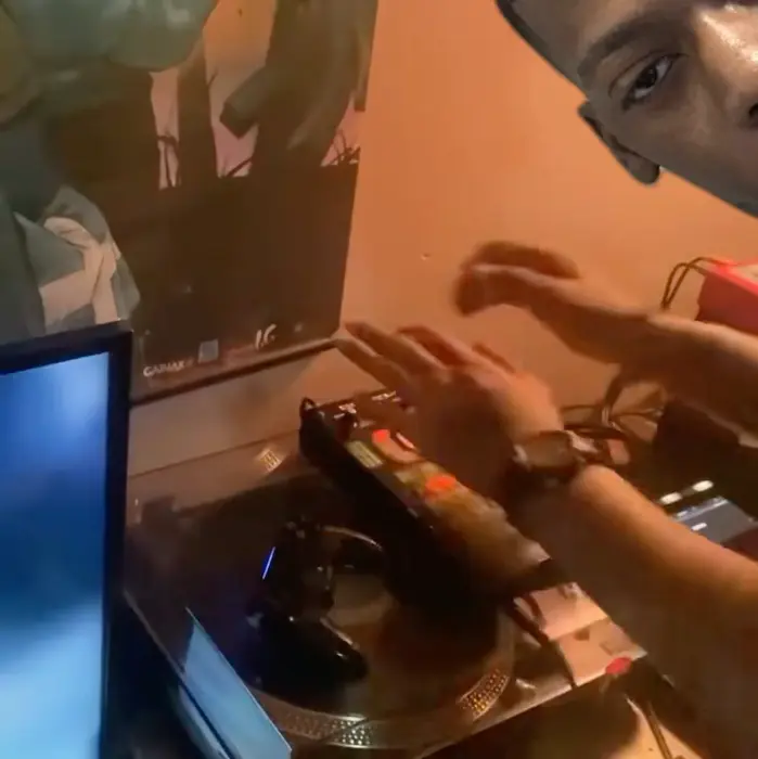 Piñata thumbnail image