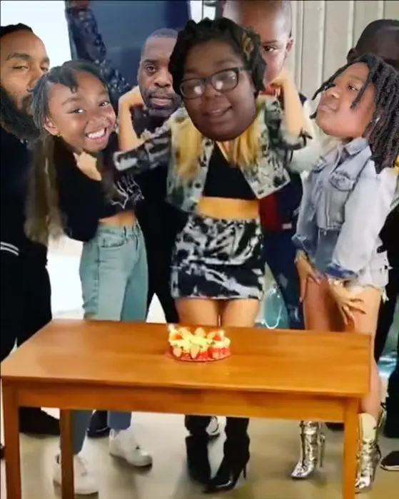 Piñata thumbnail image