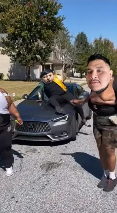 Piñata thumbnail image