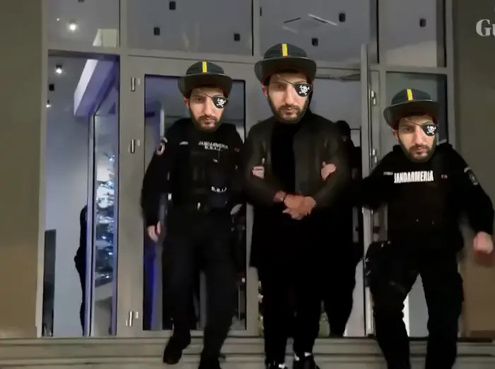 Piñata thumbnail image