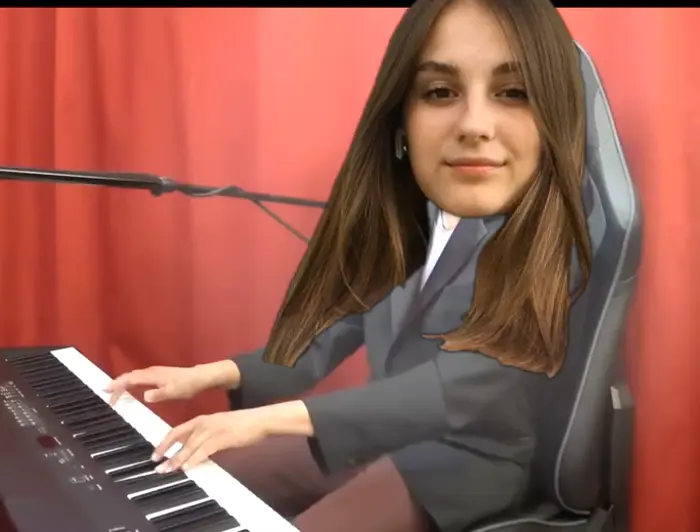 Piñata thumbnail image