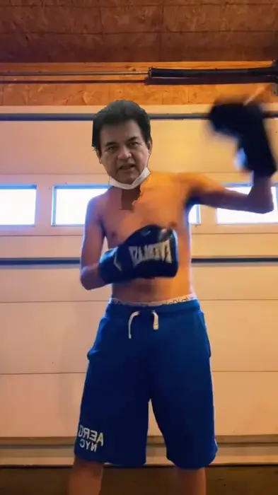 Piñata thumbnail image