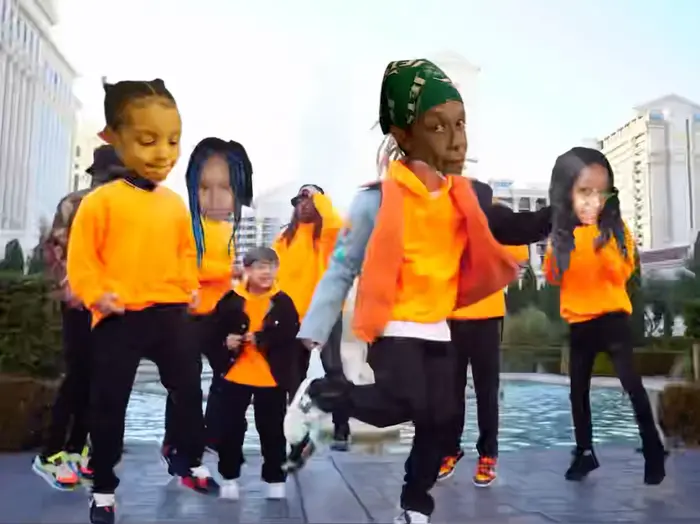 Piñata thumbnail image